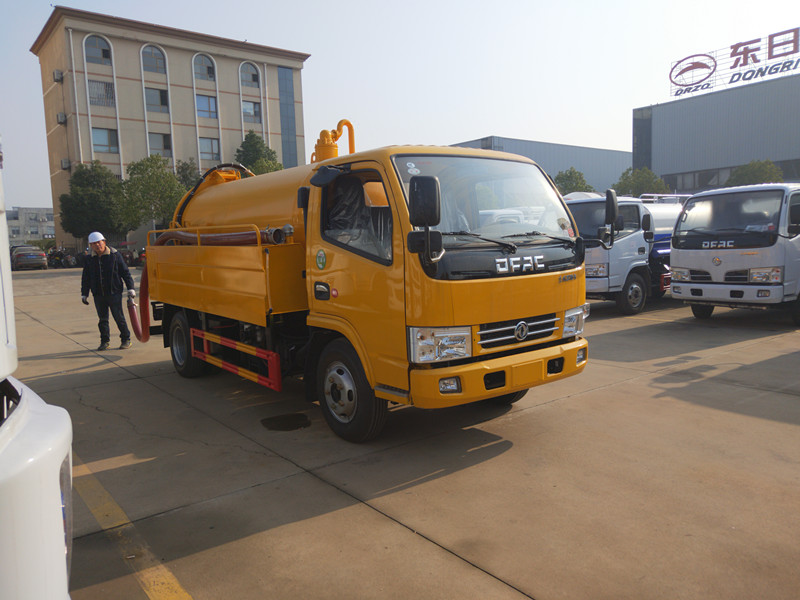 吸污車,清洗吸污車,吸糞車廠家價格,環衛吸污吸糞車廠家-湖北盈通