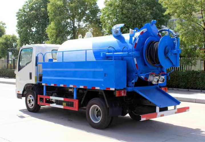 凱馬清洗5方吸污車-3噸吸污車 凱馬清洗5方吸污車-3噸吸污車