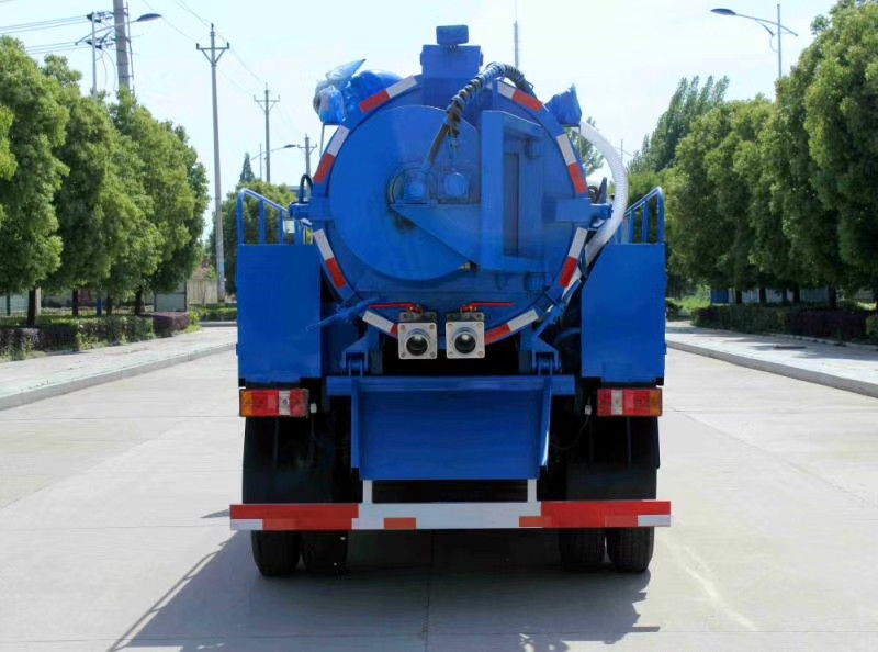 凱馬清洗5方吸污車-3噸吸污車 凱馬清洗5方吸污車-3噸吸污車