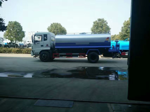 東風灑水車 東風灑水車