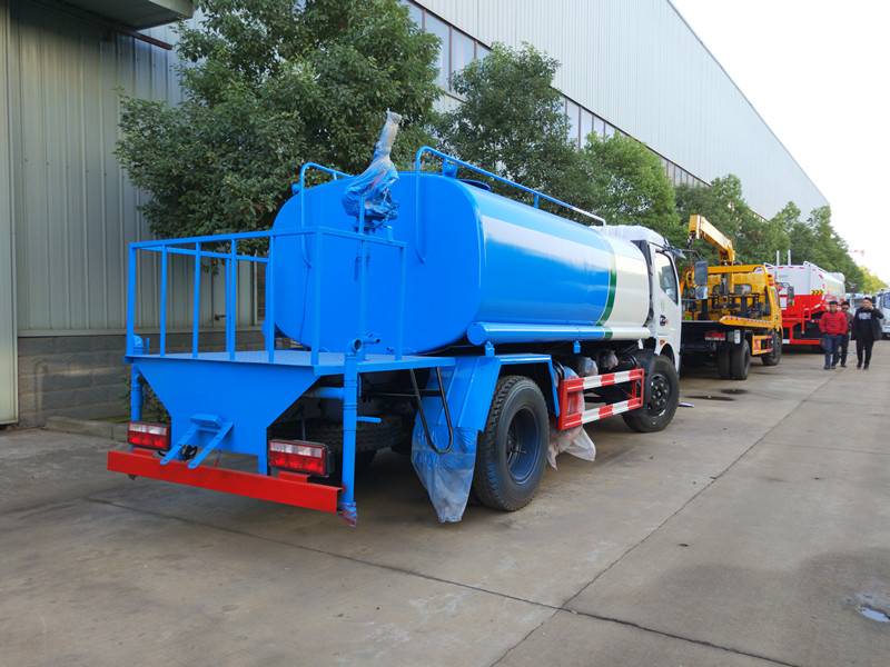 綿陽(yáng)東風(fēng)灑水車銷售直銷 綿陽(yáng)東風(fēng)灑水車銷售直銷