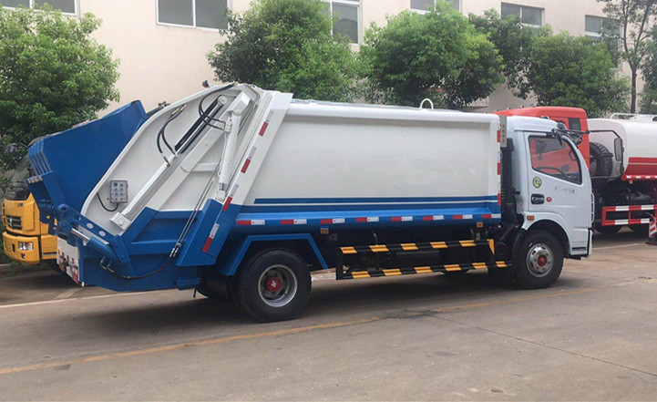 東風大多利卡壓縮式垃圾車 東風大多利卡壓縮式垃圾車