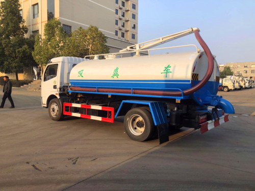 東風福瑞卡吸糞車-8立方吸糞車 東風福瑞卡吸糞車-8立方吸糞車