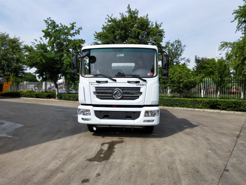 東風灑水車圖片 東風灑水車圖片