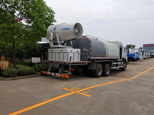 解放后雙橋國(guó)六排放18噸灑水噴霧車 解放后雙橋國(guó)六排放18噸灑水噴霧車