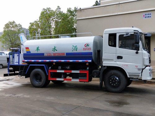 程力15方灑水車廠家-20方灑水車價(jià)格報(bào)價(jià)-程力集團(tuán)公司 程力15方灑水車廠家-20方灑水車價(jià)格報(bào)價(jià)-程力集團(tuán)公司