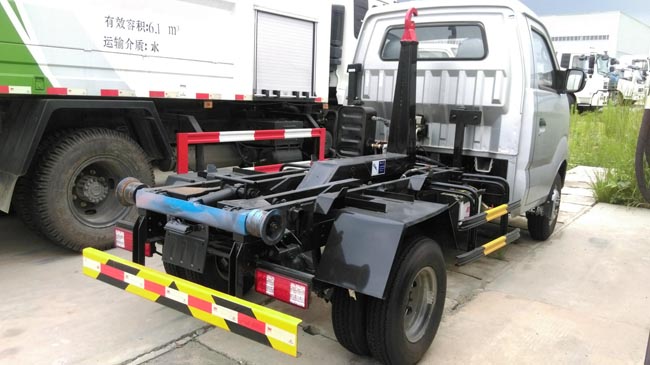 重汽王牌3方勾臂式垃圾車-3方勾臂式垃圾車 重汽王牌3方勾臂式垃圾車-3方勾臂式垃圾車