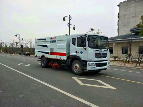 護(hù)欄清洗車(chē)起步前養(yǎng)護(hù)的經(jīng)驗(yàn)-程力掃路車(chē)銷(xiāo)售總部 護(hù)欄清洗車(chē)起步前養(yǎng)護(hù)的經(jīng)驗(yàn)-程力掃路車(chē)銷(xiāo)售總部