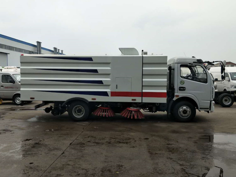 湖北程力清掃車生產廠家 湖北程力清掃車生產廠家