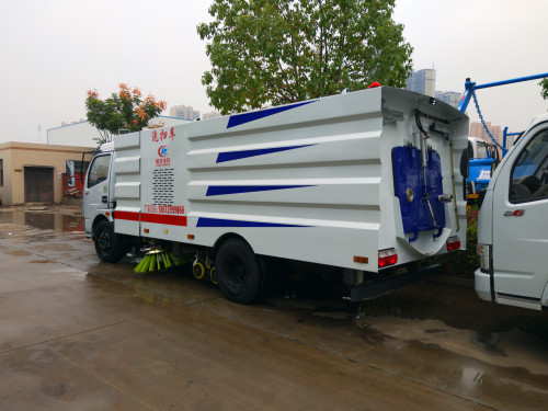 洗掃車優(yōu)勢 洗掃車優(yōu)勢