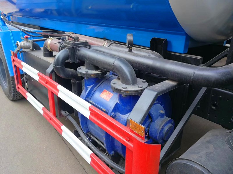 東風18立方吸污車-18方吸污車 東風18立方吸污車-18方吸污車