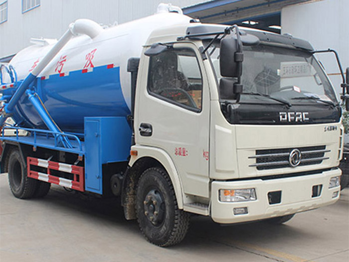 東風大多利卡6噸吸污車配置-湖北程力吸污車廠家 東風大多利卡6噸吸污車配置-湖北程力吸污車廠家