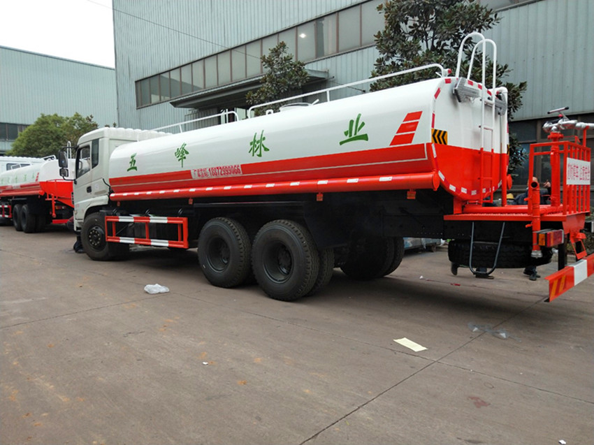 東風20噸灑水車 東風20噸灑水車