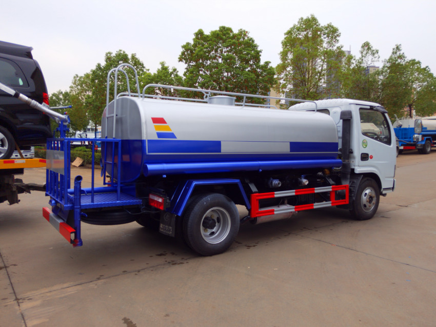 東風多利卡5噸灑水車 東風多利卡5噸灑水車