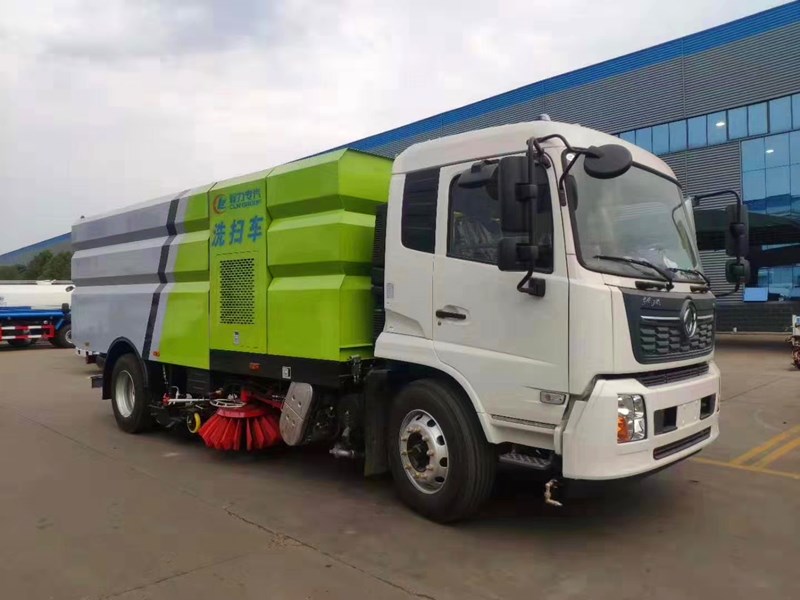 環衛道路清掃車 東風大多利卡掃路車 環衛道路清掃車 東風大多利卡掃路車