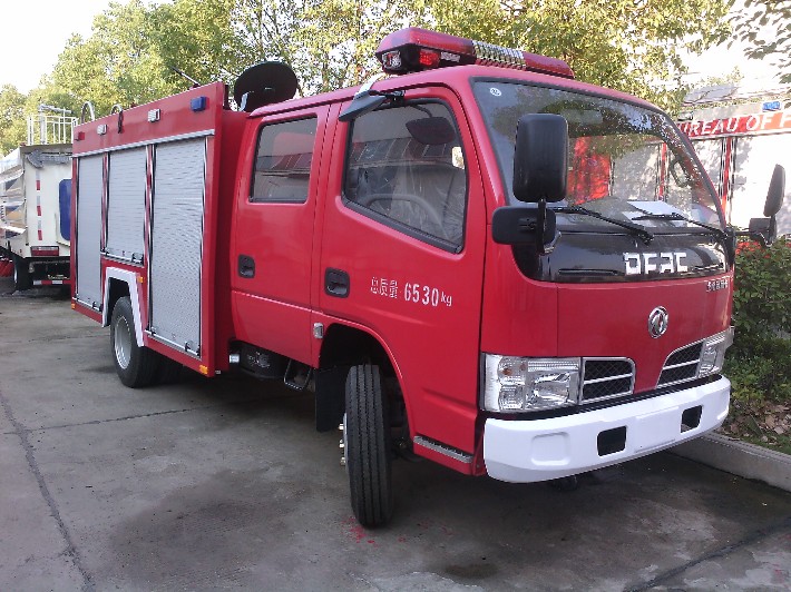 東風多利卡2-3噸水灌消防車-2-3噸水灌消防車 東風多利卡2-3噸水灌消防車-2-3噸水灌消防車