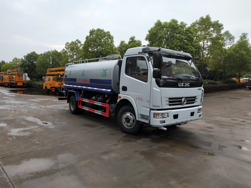 東風5噸灑水車廠家在哪- 5噸灑水車多少錢 東風5噸灑水車廠家在哪- 5噸灑水車多少錢