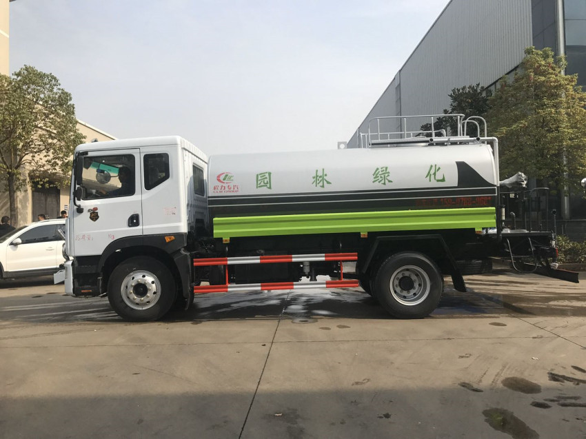 園林綠化專用灑水車 園林綠化專用灑水車