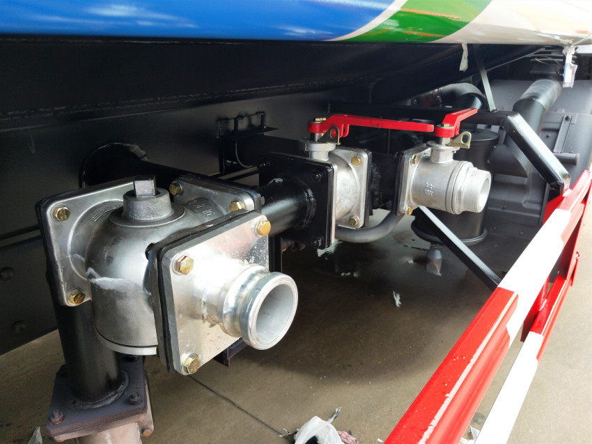 灑水車廠家指導(dǎo)其故障處理方法及灑水車配件價(jià)格報(bào)價(jià)-程力集團(tuán) 灑水車廠家指導(dǎo)其故障處理方法及灑水車配件價(jià)格報(bào)價(jià)-程力集團(tuán)