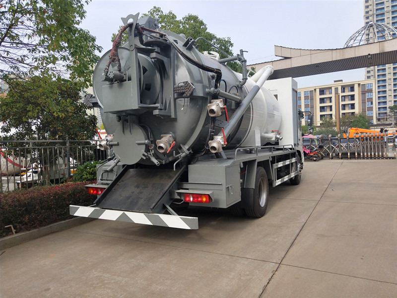 東風(fēng)天錦吸污車-東風(fēng)天錦吸污車廠家價格報價-東風(fēng)天錦吸污車廠家直銷 東風(fēng)天錦吸污車-東風(fēng)天錦吸污車廠家價格報價-東風(fēng)天錦吸污車廠家直銷