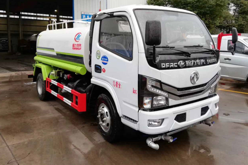 2方灑水車(chē)廠家-小型灑水車(chē)廠家直銷(xiāo)-程力集團(tuán) 2方灑水車(chē)廠家-小型灑水車(chē)廠家直銷(xiāo)-程力集團(tuán)