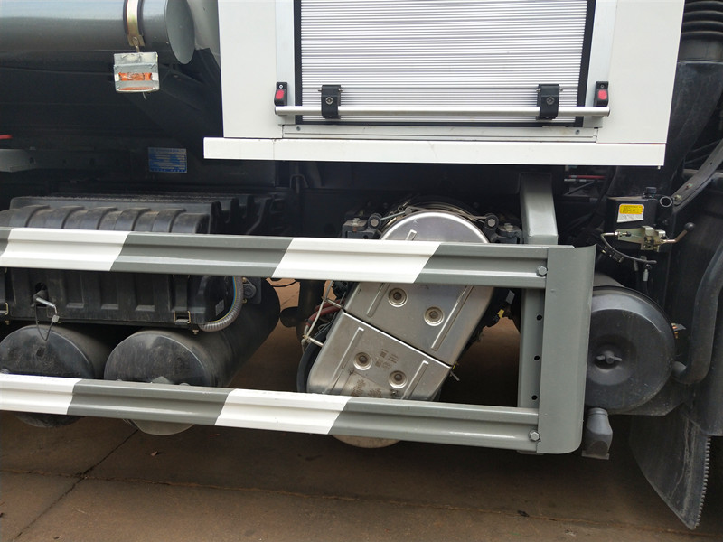 程力威牌CLW5250TDY6CD型多功能抑塵車-大型霧炮車 程力威牌CLW5250TDY6CD型多功能抑塵車-大型霧炮車