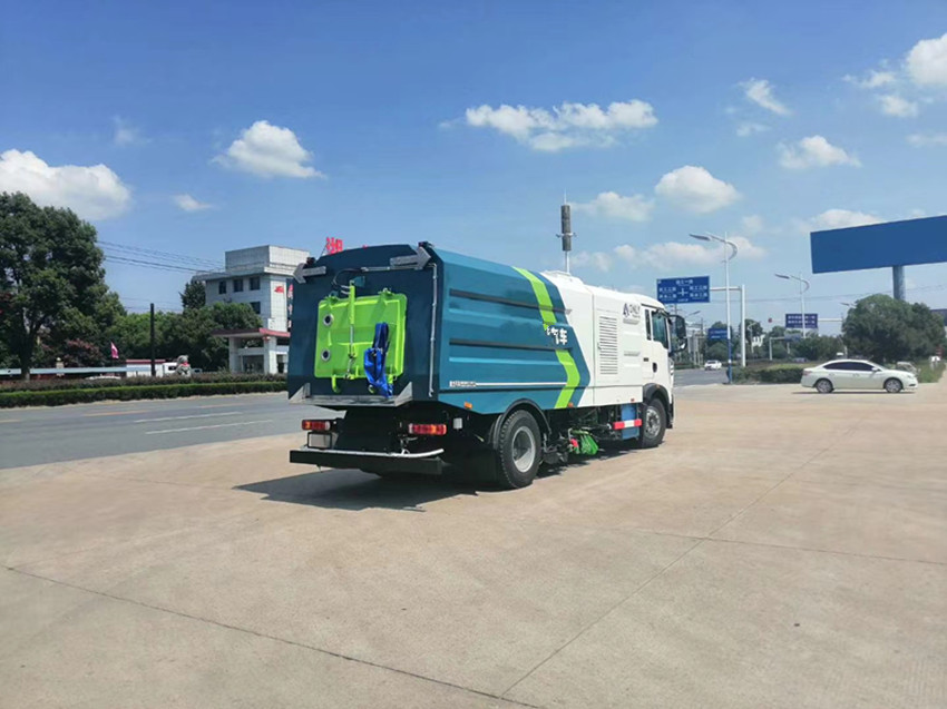 程力威牌CLW5180TXSZ6型洗掃車-重汽18噸洗掃車廠家直銷 程力威牌CLW5180TXSZ6型洗掃車-重汽18噸洗掃車廠家直銷