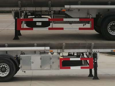 楚勝牌CSC9403GYYLD型鋁合金運(yùn)油半掛車(chē) 楚勝牌CSC9403GYYLD型鋁合金運(yùn)油半掛車(chē)