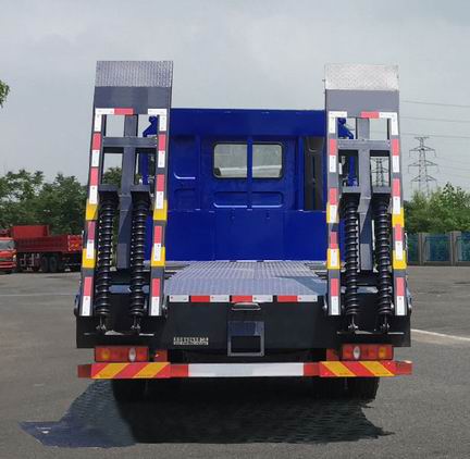 乘龍牌LZ5180TPBM3AC1型平板運(yùn)輸車 乘龍牌LZ5180TPBM3AC1型平板運(yùn)輸車