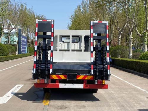 福田牌BJ5144TPBKPDA-03型平板運(yùn)輸車 福田牌BJ5144TPBKPDA-03型平板運(yùn)輸車