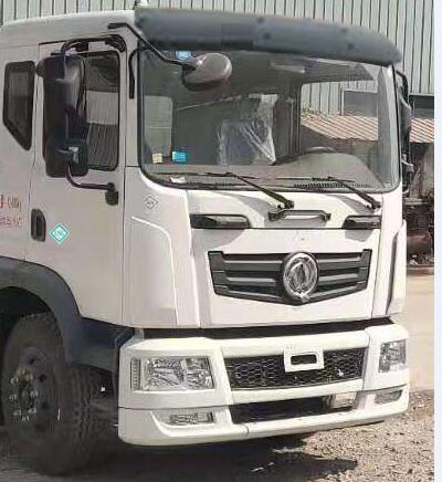 程力威牌CLW5120ZYS6WS型壓縮式垃圾車(chē) 程力威牌CLW5120ZYS6WS型壓縮式垃圾車(chē)