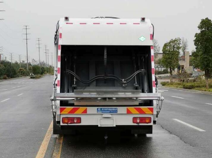 程力威牌CLW5120ZYS6WS型壓縮式垃圾車(chē) 程力威牌CLW5120ZYS6WS型壓縮式垃圾車(chē)