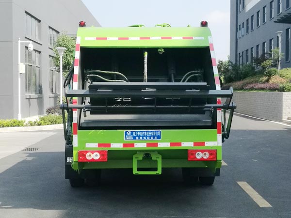 程力威牌CLW5080ZYSB6型壓縮式垃圾車 程力威牌CLW5080ZYSB6型壓縮式垃圾車