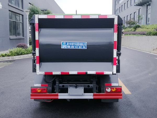 程力威牌CLW5030TCAB6型餐廚垃圾車 程力威牌CLW5030TCAB6型餐廚垃圾車