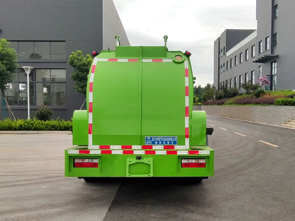 程力威牌CLW5090TCA6型餐廚垃圾車 程力威牌CLW5090TCA6型餐廚垃圾車