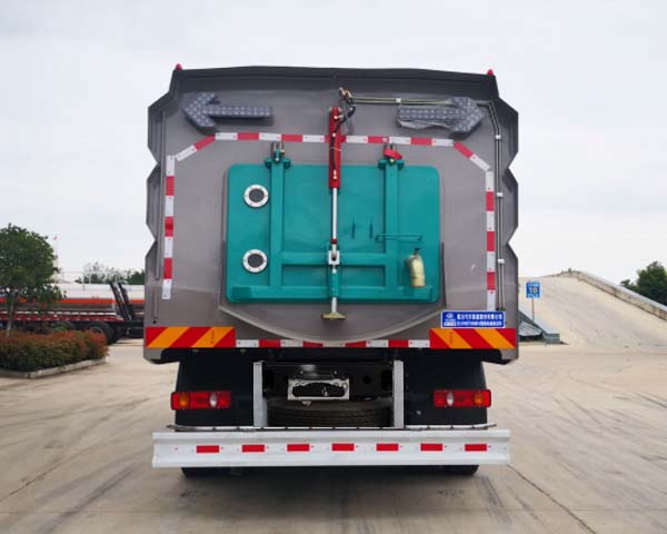 程力牌CL5182TXSBEV型純電動洗掃車 程力牌CL5182TXSBEV型純電動洗掃車