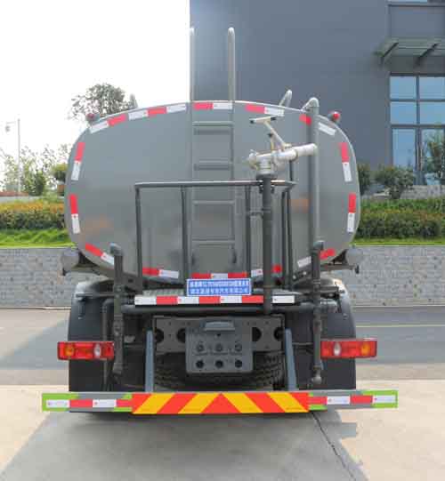 縱昂牌CLT5160GSSEQ6型灑水車 縱昂牌CLT5160GSSEQ6型灑水車