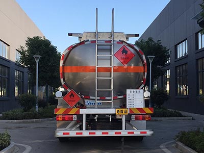 程力牌CL5320GYYL6LG型鋁合金運油車 程力牌CL5320GYYL6LG型鋁合金運油車