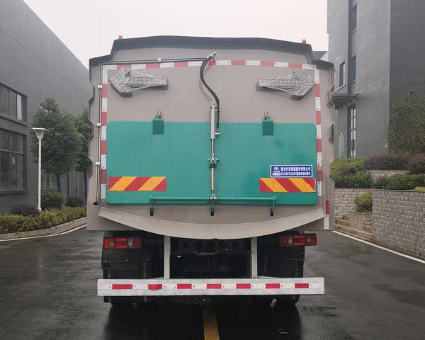 程力牌CL5180TSLBEV型純電動(dòng)掃路車 程力牌CL5180TSLBEV型純電動(dòng)掃路車