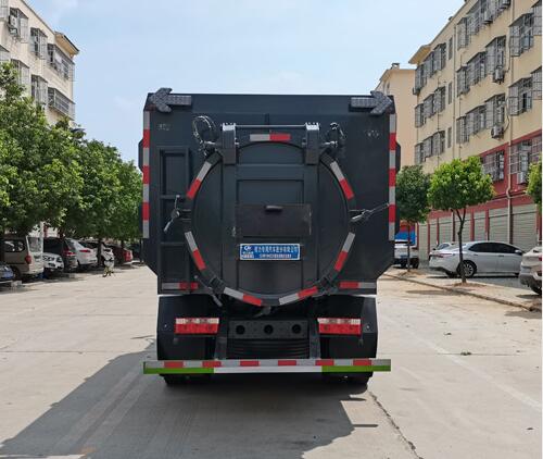 程力威牌CLW5100ZZZ6型自裝卸式垃圾車 程力威牌CLW5100ZZZ6型自裝卸式垃圾車