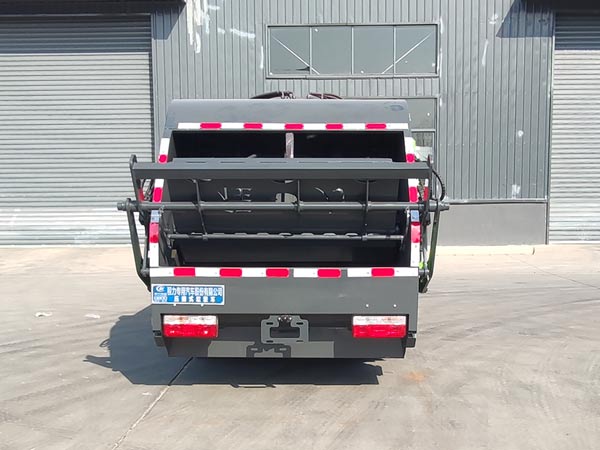 程力威牌CLW5041ZYS6型壓縮式垃圾車 程力威牌CLW5041ZYS6型壓縮式垃圾車