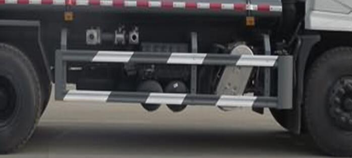 程力威牌CLW5250GXW6ST型吸污車 程力威牌CLW5250GXW6ST型吸污車