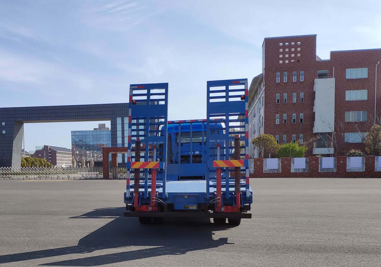 豪沃牌ZZ5187TPBK501GF1型平板運(yùn)輸車 豪沃牌ZZ5187TPBK501GF1型平板運(yùn)輸車