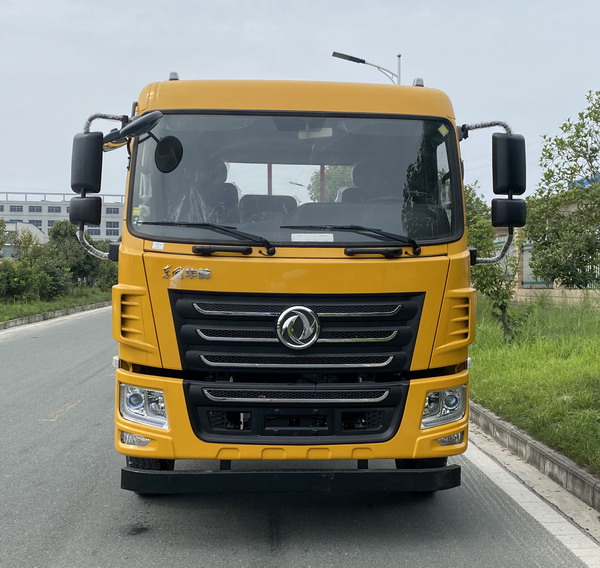 東風牌EQ5189TPBL6D31型平板運輸車 東風牌EQ5189TPBL6D31型平板運輸車