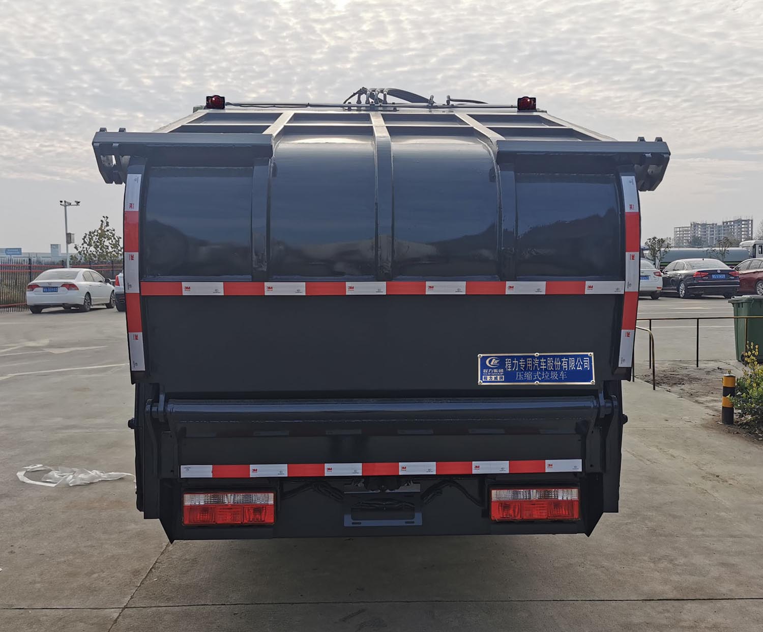 程力威牌CLW5100ZYS6WL型壓縮式垃圾車 程力威牌CLW5100ZYS6WL型壓縮式垃圾車