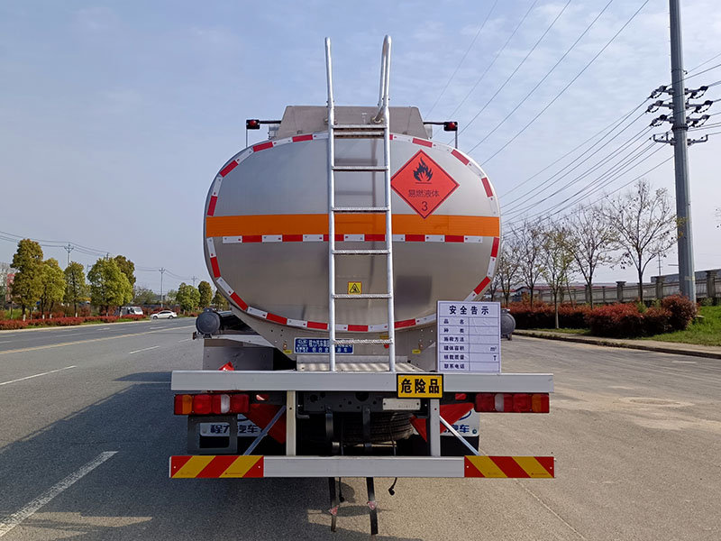 程力牌CL5322GYYLZ6型鋁合金運油車 程力牌CL5322GYYLZ6型鋁合金運油車