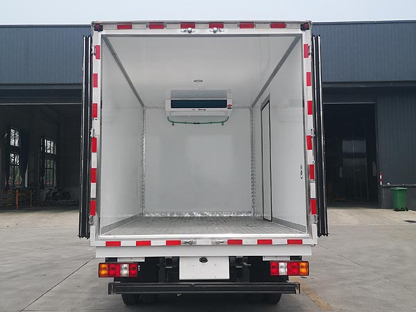 程力威牌CLW5042XLCJDP型冷藏車 程力威牌CLW5042XLCJDP型冷藏車