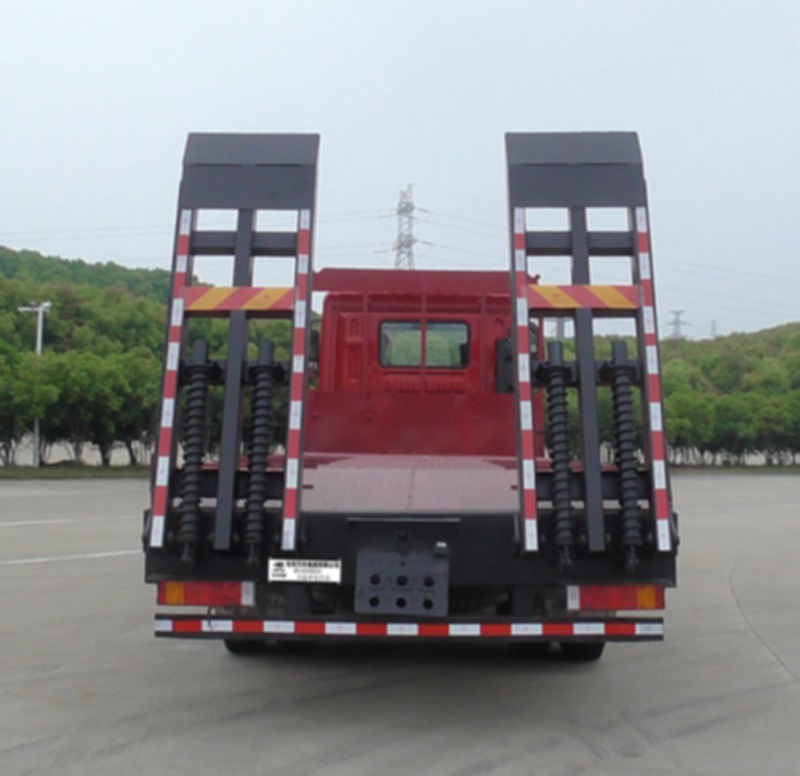 華神牌DFD5316TPBL6D21型平板運(yùn)輸車 華神牌DFD5316TPBL6D21型平板運(yùn)輸車