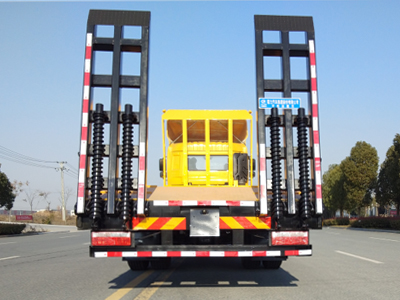 程力牌CL5251TPB6TX型平板運(yùn)輸車 程力牌CL5251TPB6TX型平板運(yùn)輸車