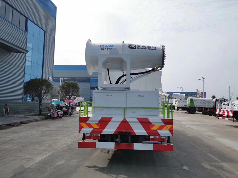 東風D9大型12方灑水車-12方霧炮灑水車 東風D9大型12方灑水車-12方霧炮灑水車